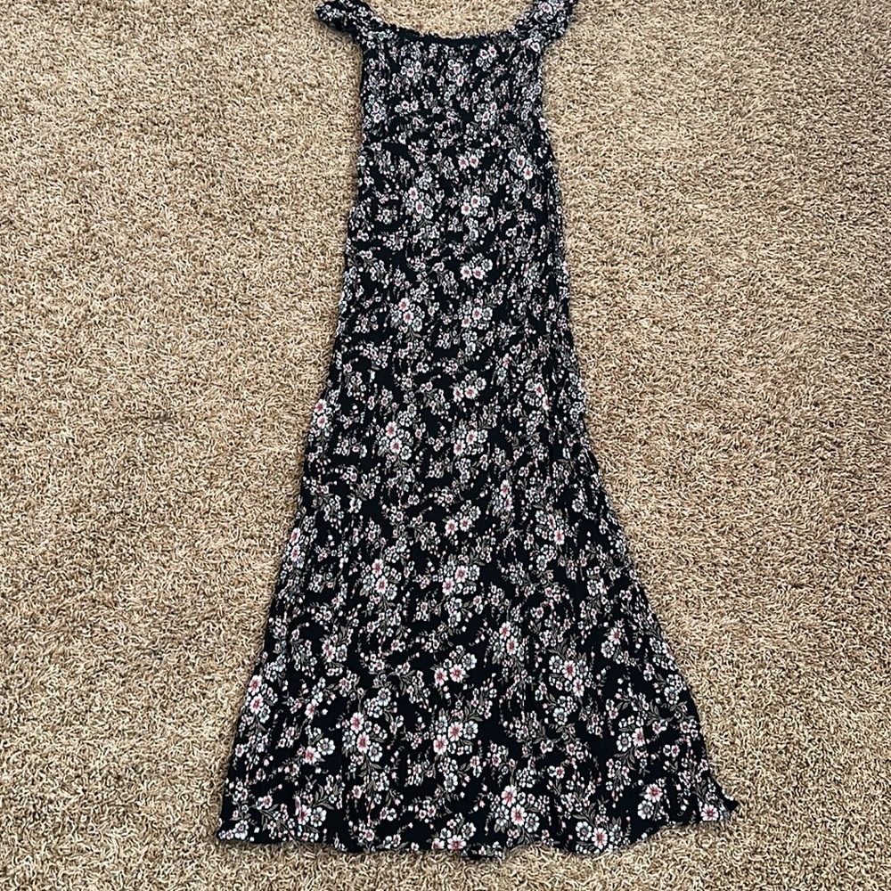 Off shoulder dress - Picture 7 of 8